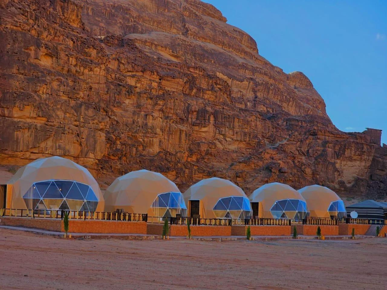 Sunrise Luxury Camp Hotel Wadi Rum Exterior photo